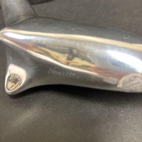 Hoselton MCM Vintage Polished Aluminum Seal Sculpture - Signed - Picture 6 of 10